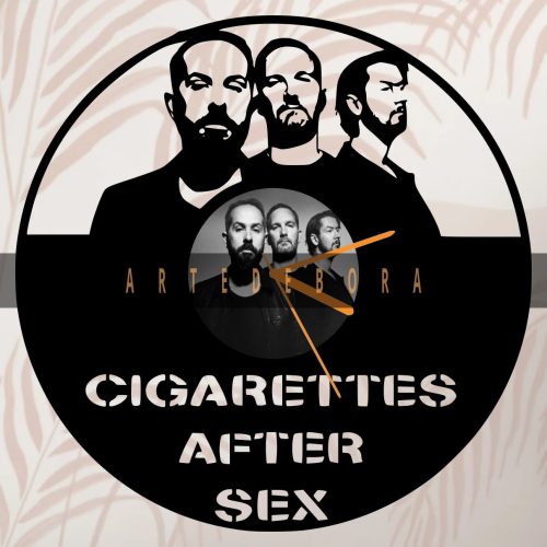 Reloj en Disco de Vinilo - Cigarettes After Sex